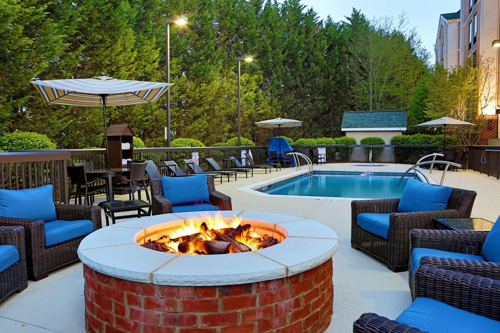 Hampton Inn And Suites Asheville Airport Fletcher Exterior photo