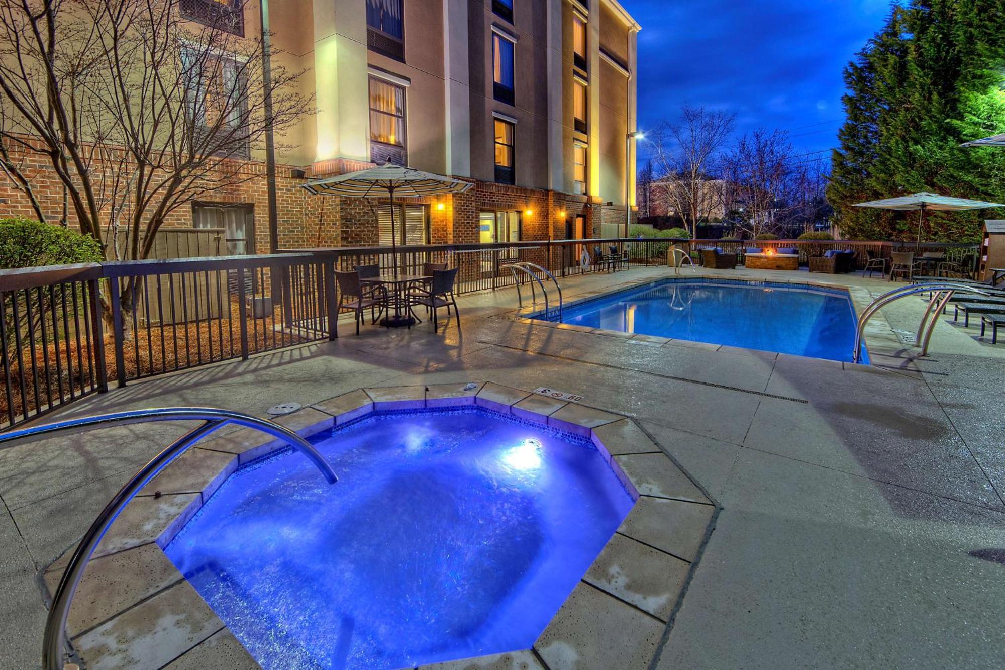 Hampton Inn And Suites Asheville Airport Fletcher Exterior photo
